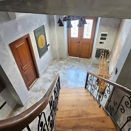 Fogadó 83 Nicosia